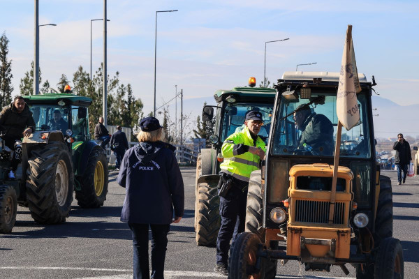 Επίσκεψη Τσιάρα στο μπλόκο των αγροτών στο Κιλκίς - «Δεν είμαστε απέναντι, είμαστε από την ίδια πλευρά»